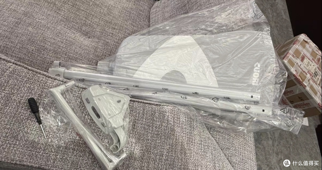 智控恒温挂烫机,轻松打理全家衣物