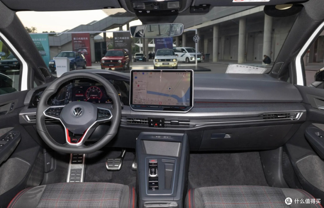 全新大众汽车凌渡L限时11.99万元起,对比高尔夫GTI