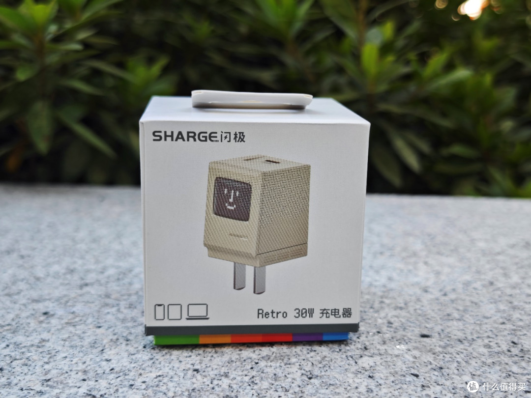 iPhone17果粉必看！闪极充电宝+笑脸充电器，果粉装备升级指南