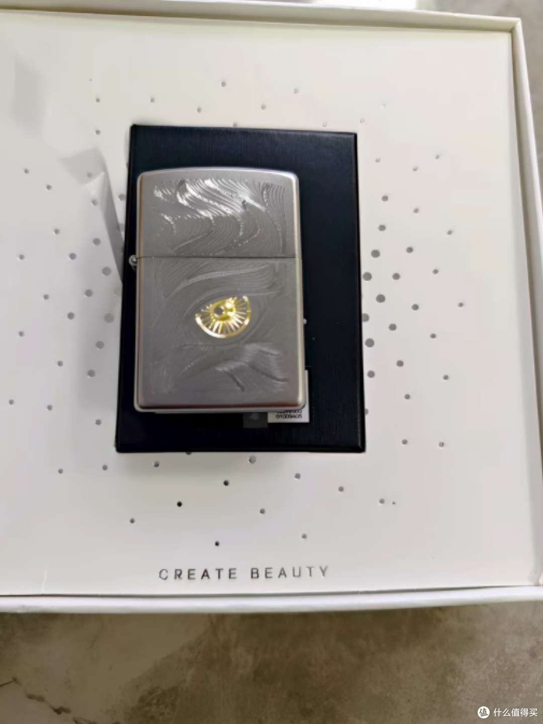 Zippo “秋水含睛” 打火机：颜值与实用兼具的浪漫之礼
