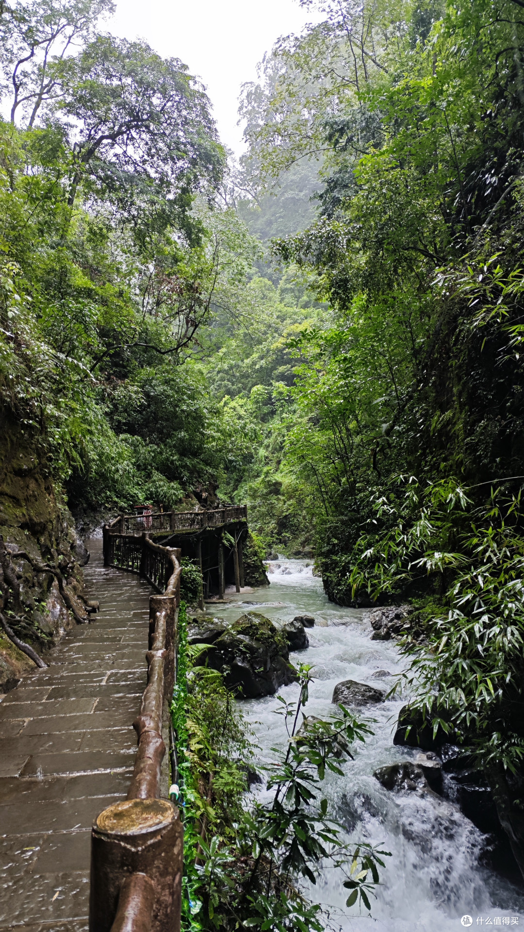 峨眉山