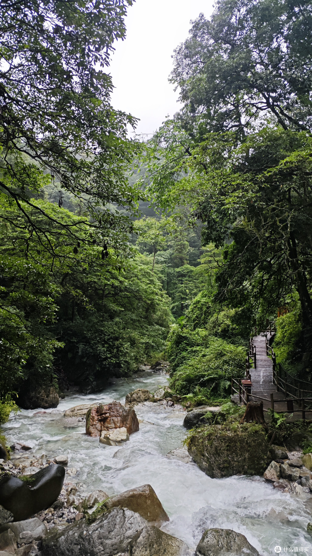 峨眉山