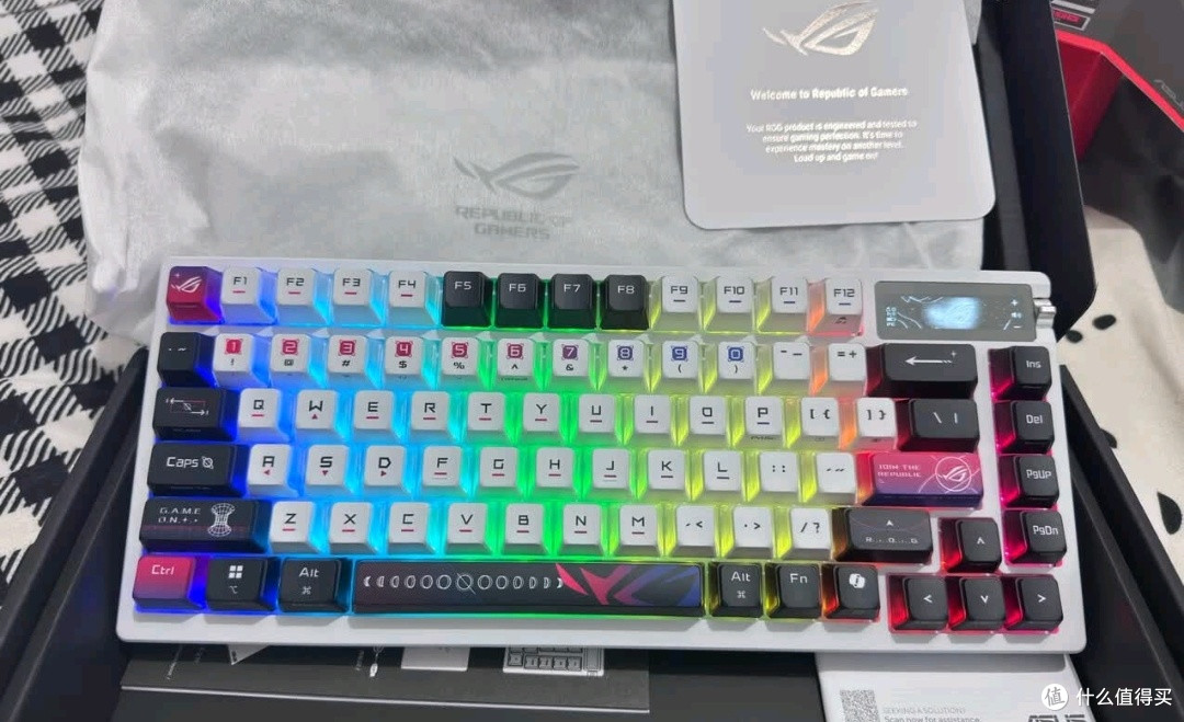 ROG夜魔X 机械游戏键盘 无线三模连接 FR4定位板 75配列