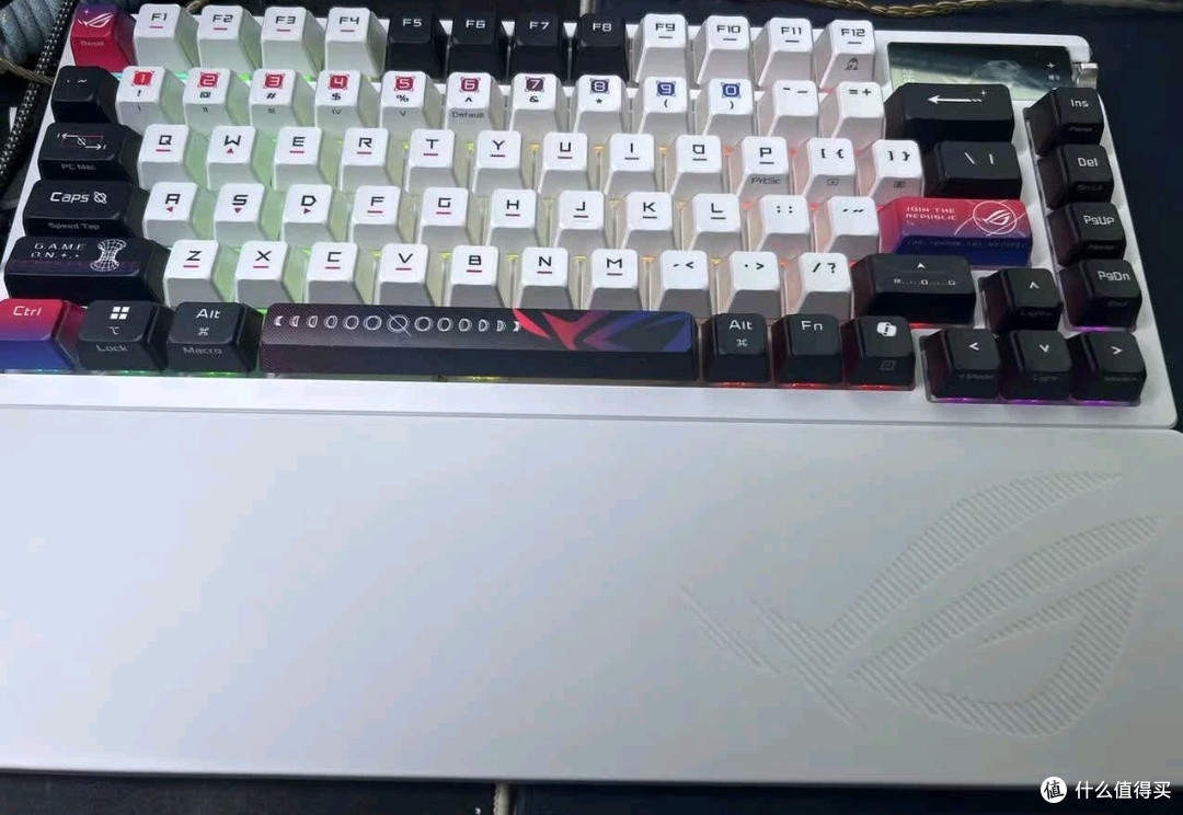 ROG夜魔X 机械游戏键盘 无线三模连接 FR4定位板 75配列