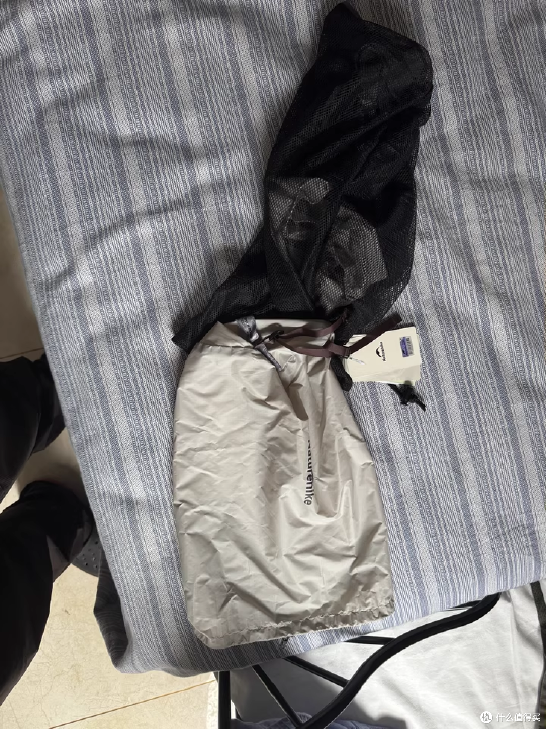 🌙 深秋露营不冻醒!这睡袋暖得像裹小被子