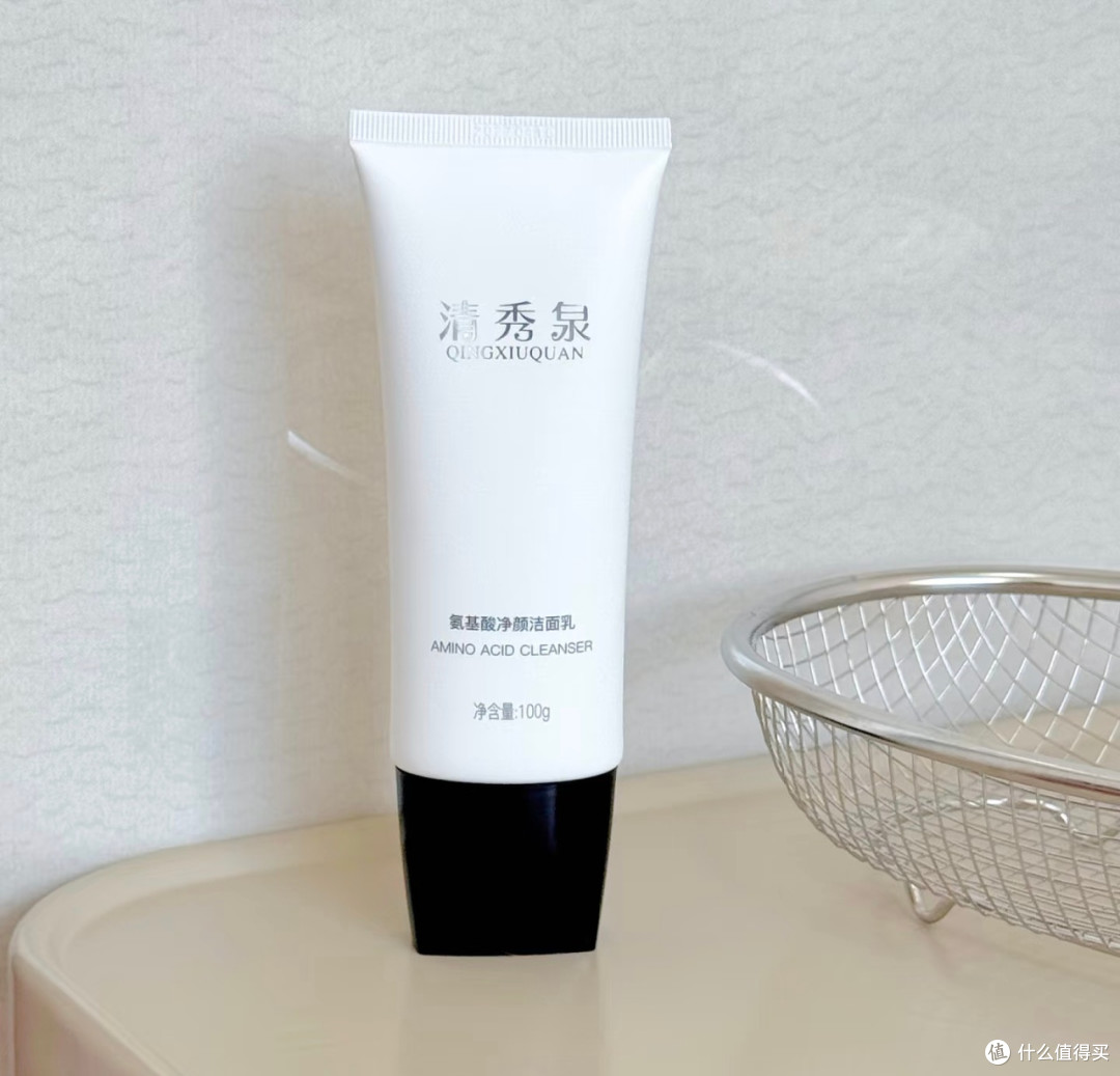 敏感肌适用的温和洁面推荐