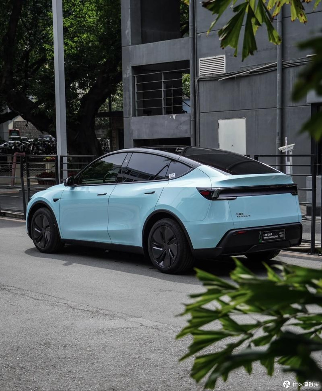 重塑豪华：特斯拉Model Y L与传统BBA的正面交锋