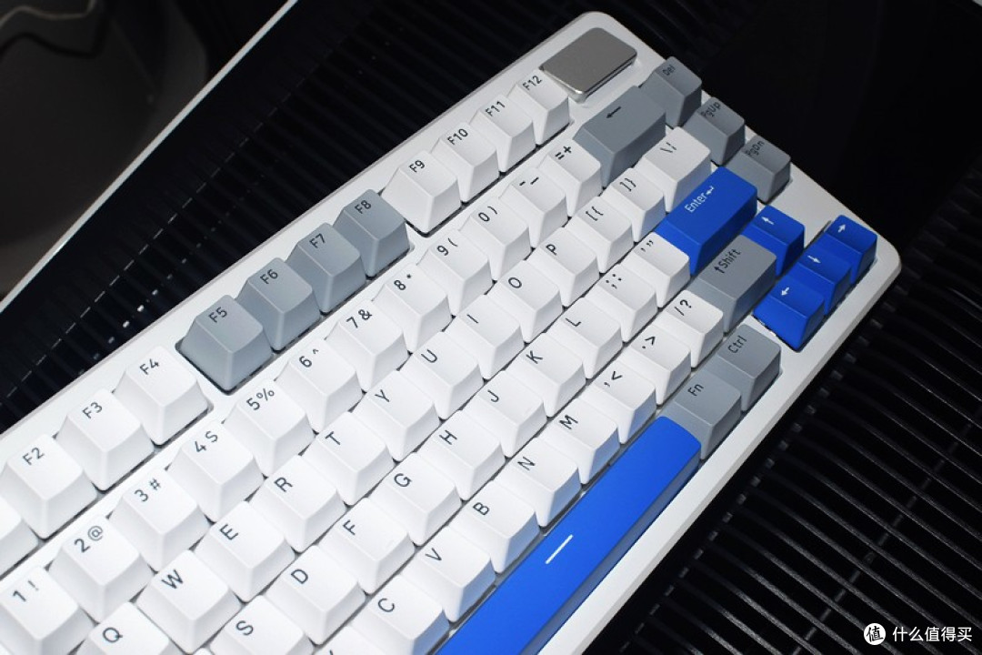 为多任务量身定制 雷柏V700DIY-75三模客制化键盘