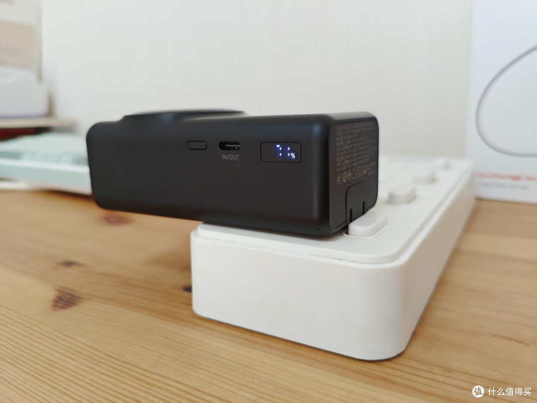10000mAh+30W快充,iWALK三合一能量兔,iPhone 17的靠谱充电搭子