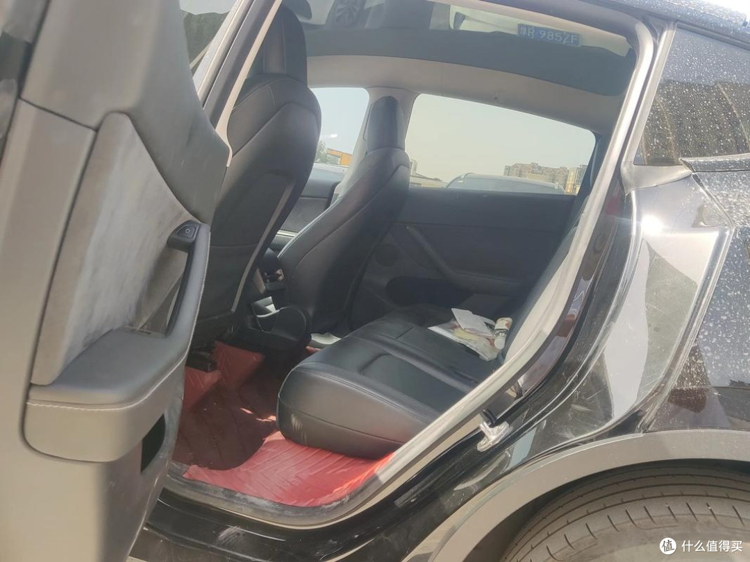 Model Y L:传统豪华标准下的挑战者