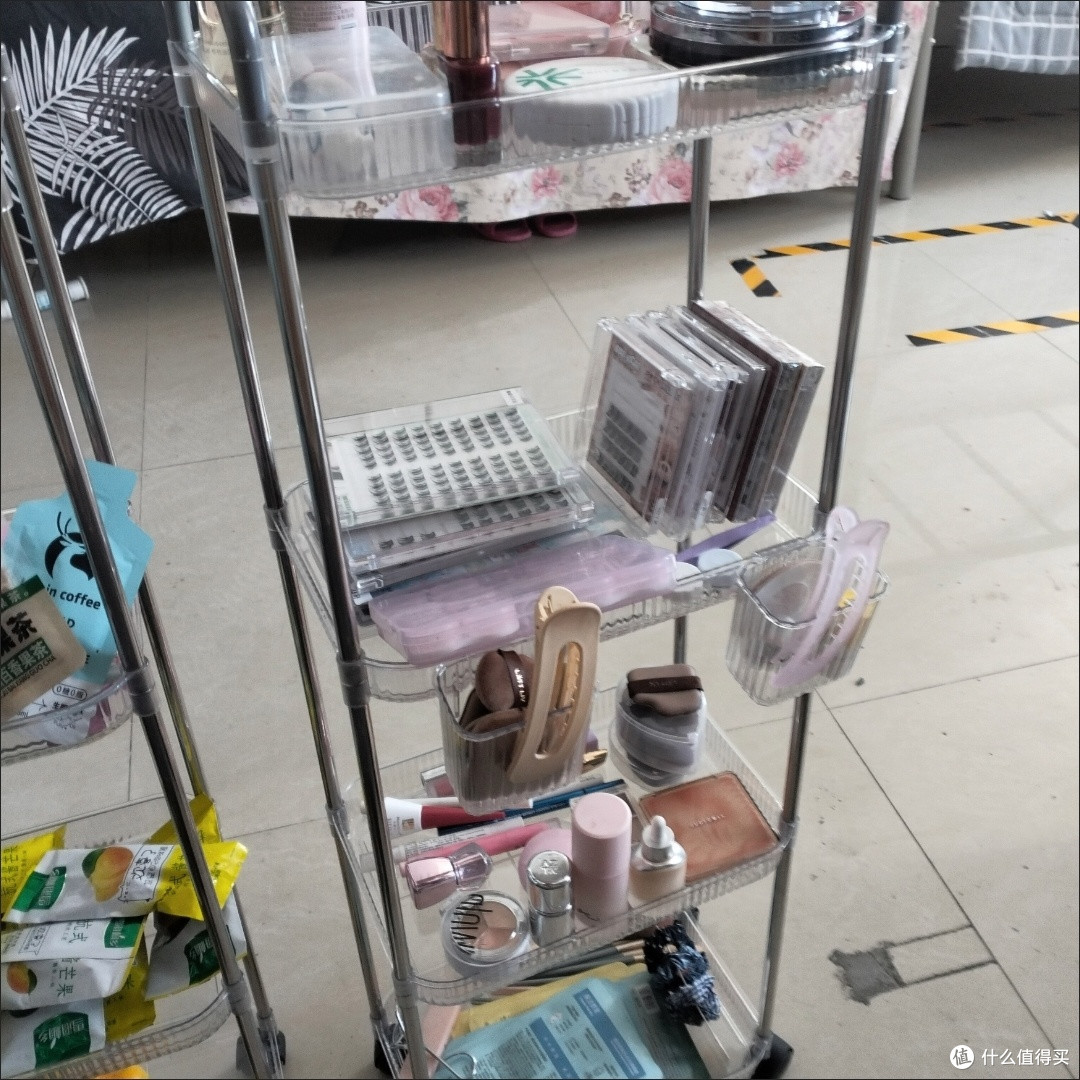 家有“缝隙”别浪费！这透明小推车，让杂物秒消失