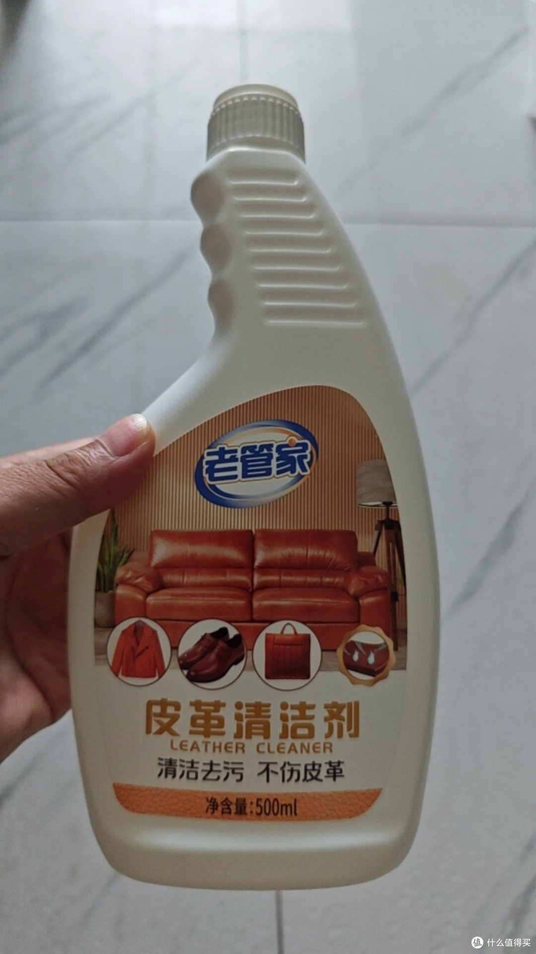 秋季皮包护理指南：清洁与滋养