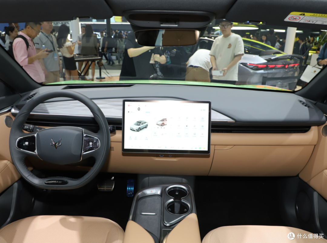 根极狐阿尔法T5中型纯电动SUV