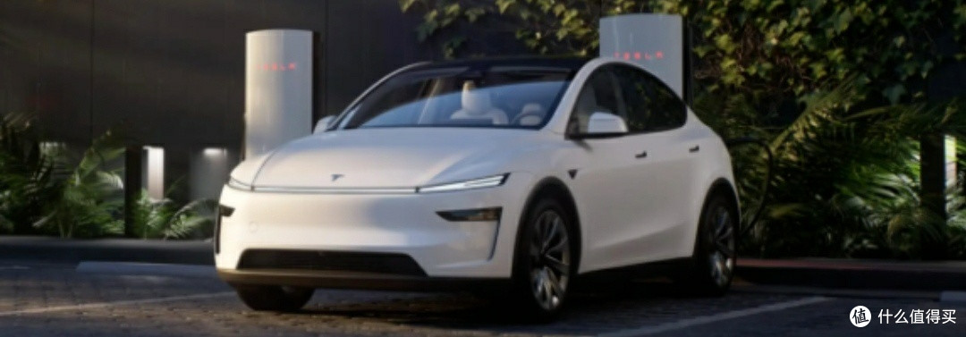 特斯拉Model Y与传统豪华车:多维对比下的新与旧