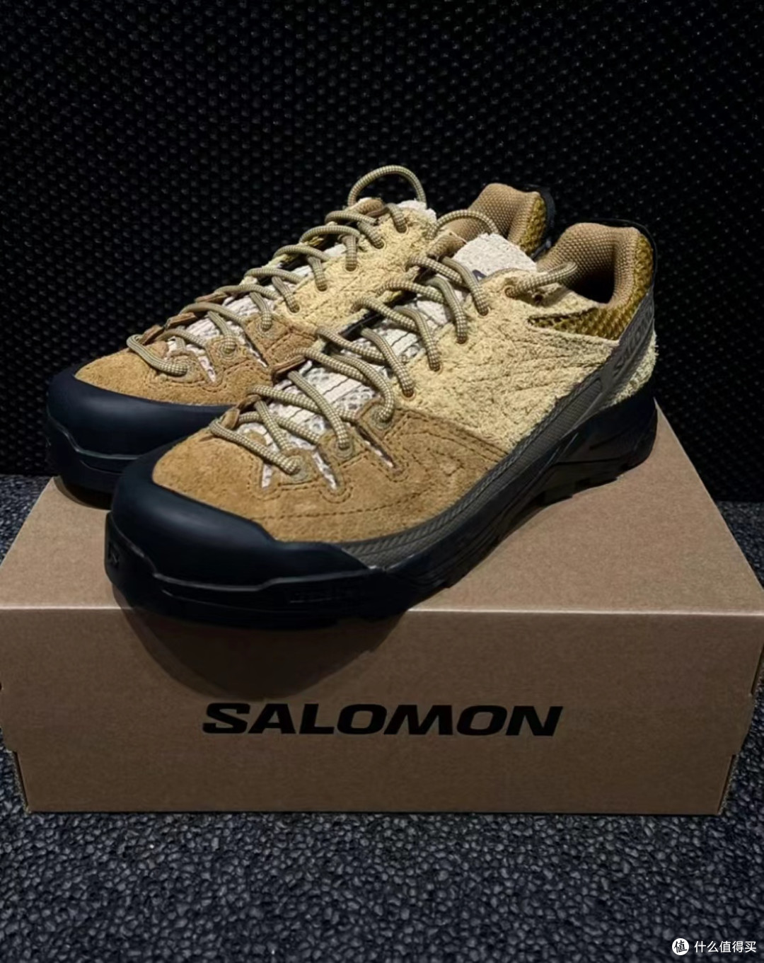 🏔️ 一脚蹬山,一脚入城?SALOMON X-ALP SUEDE登山鞋