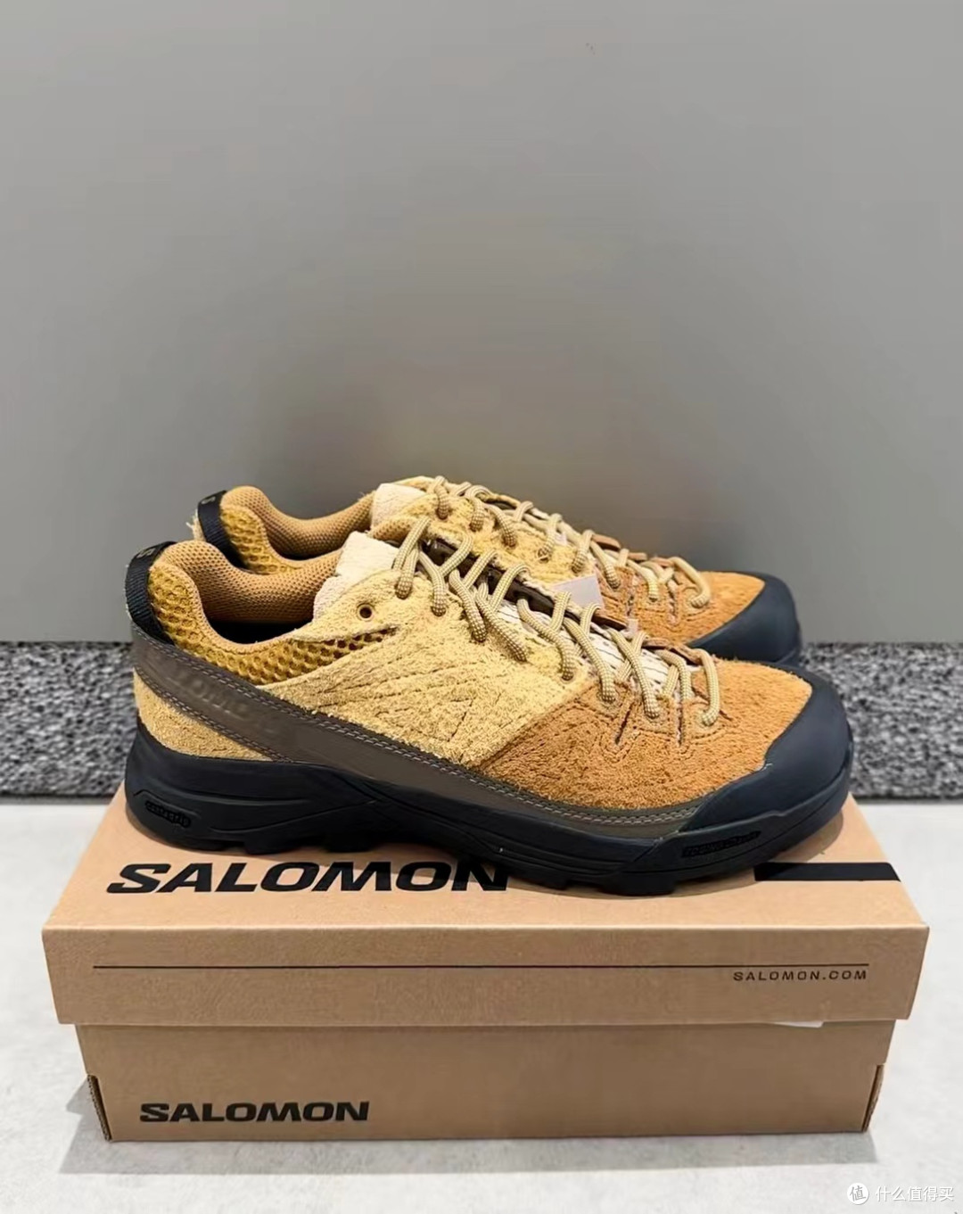 🏔️ 一脚蹬山,一脚入城?SALOMON X-ALP SUEDE登山鞋
