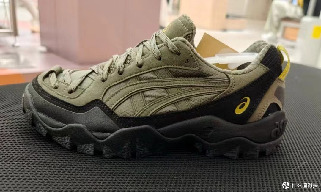 Asics GEL-PICKAX 军绿:一双“能野能通勤”的万能板砖?🌲👟