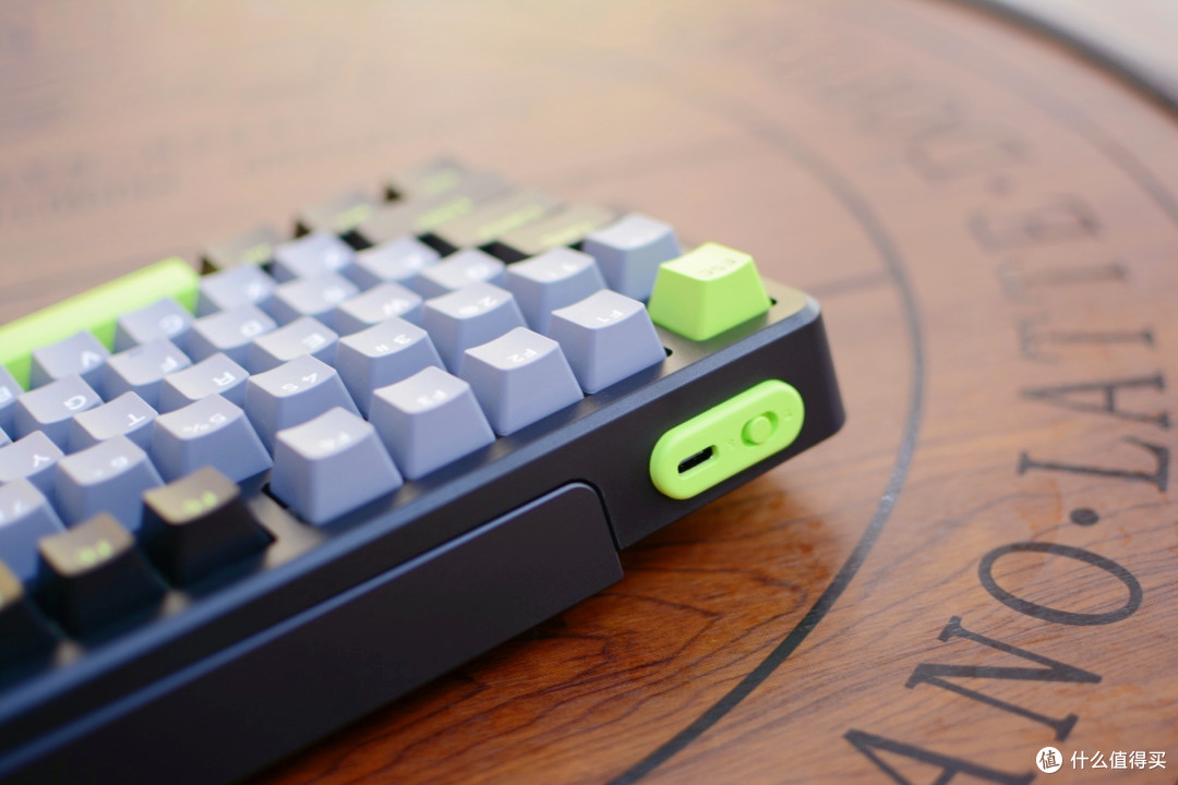 200 元价位的 “客制化自由”!雷柏 V700 DIY-98 快银轴键盘测评