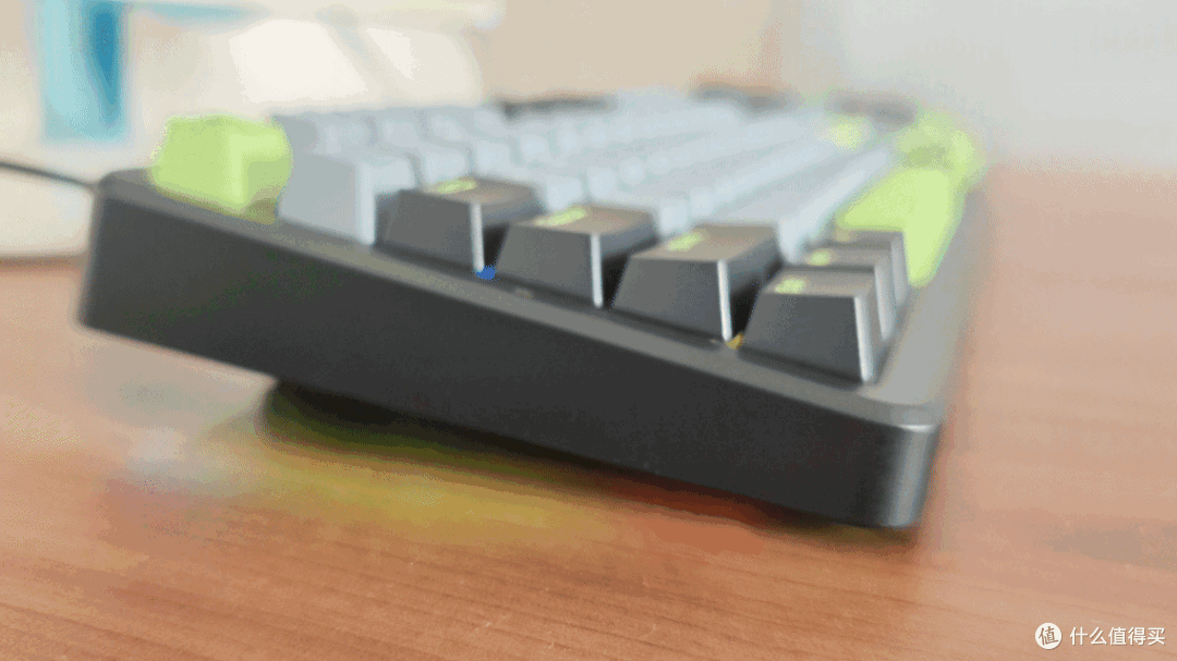 200 元价位的 “客制化自由”!雷柏 V700 DIY-98 快银轴键盘测评