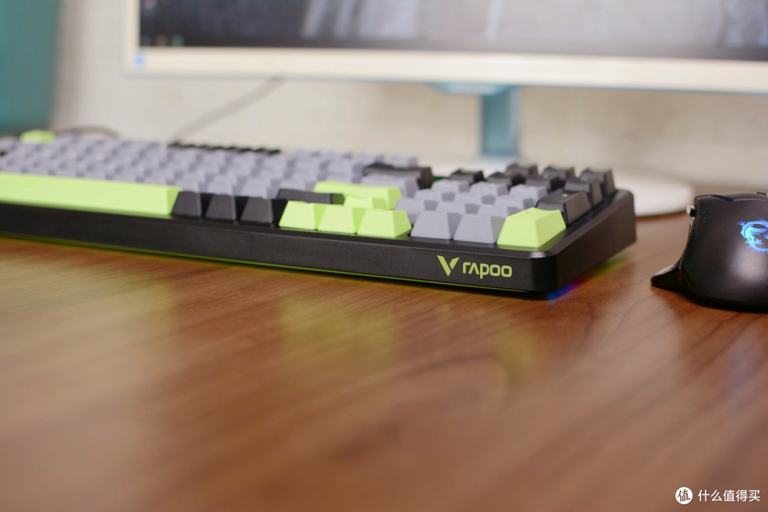 200 元价位的 “客制化自由”!雷柏 V700 DIY-98 快银轴键盘测评
