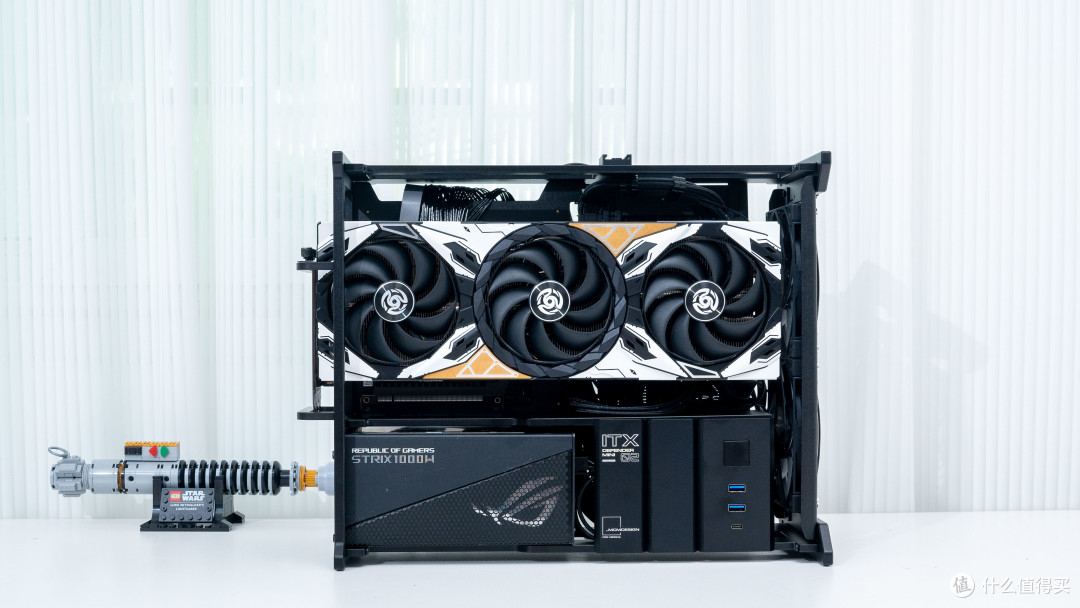 维大DEFENDER MINI 02+华硕ROG B850i+索泰5080天启装机分享