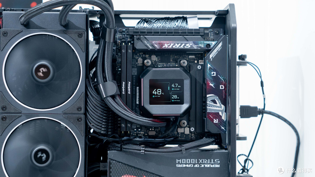 维大DEFENDER MINI 02+华硕ROG B850i+索泰5080天启装机分享
