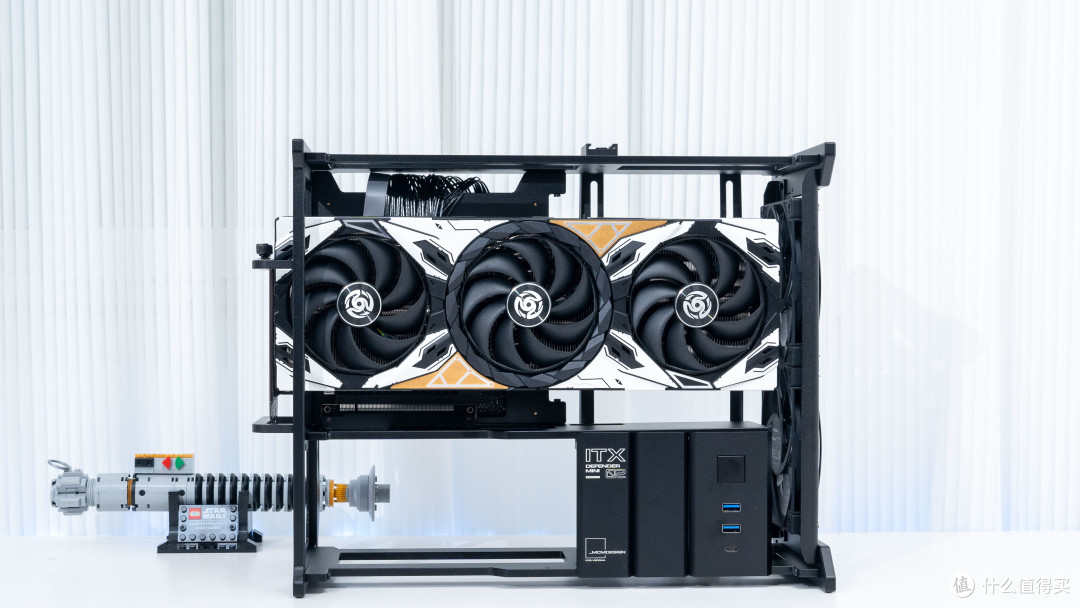 维大DEFENDER MINI 02+华硕ROG B850i+索泰5080天启装机分享