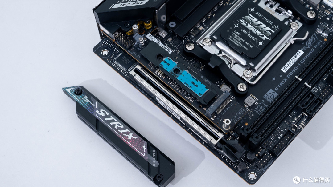 维大DEFENDER MINI 02+华硕ROG B850i+索泰5080天启装机分享