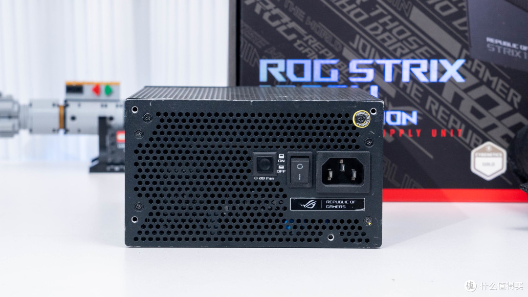维大DEFENDER MINI 02+华硕ROG B850i+索泰5080天启装机分享