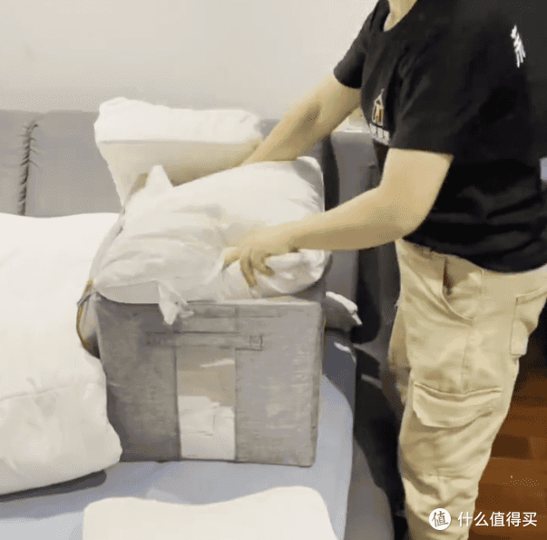 被中年阿姨的“衣柜收纳”折服了，换个思路，家里就井井有条！