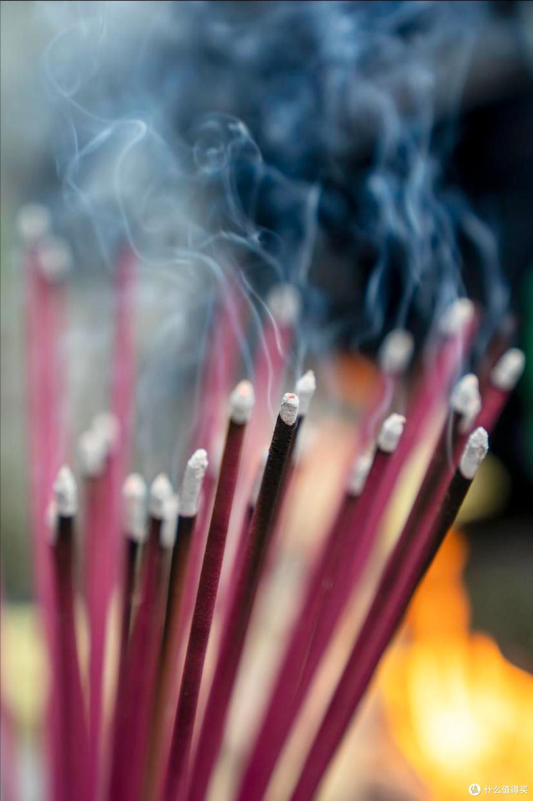 烧香的忌讳！什么是断头香？为何是大忌？遇到了怎么办？_精油香薰_什么值得买