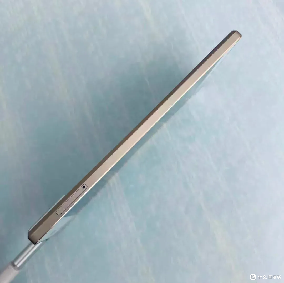 苹果iPhone Air发布后 让我想起十年前这款最薄国产手机