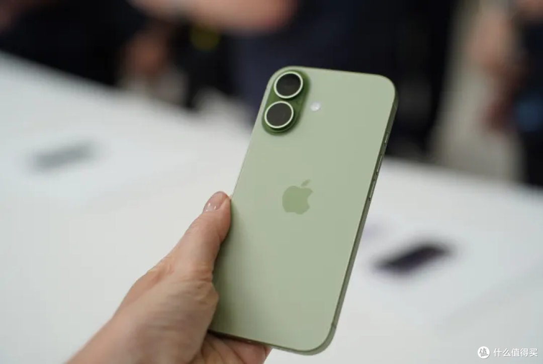 手机品牌哪个性价比最高?苹果凭iPhone 17遥遥领先,小米居次席
