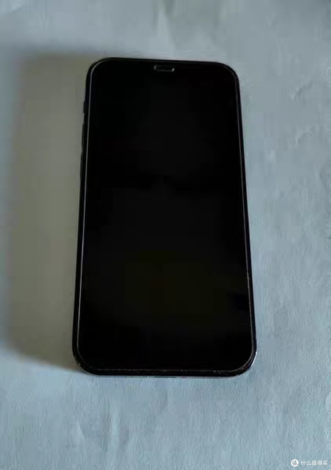闲鱼“捡垃圾”实录:550元拿下iPhone 12 mini,还送新电芯