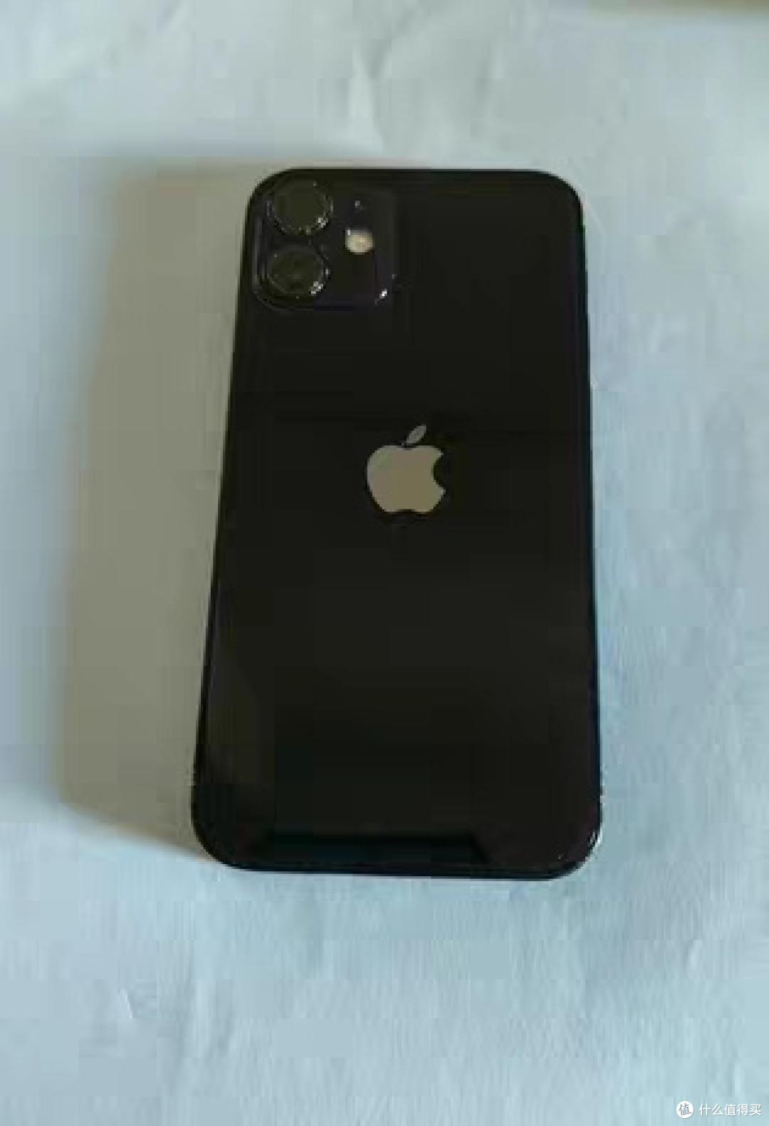 闲鱼“捡垃圾”实录:550元拿下iPhone 12 mini,还送新电芯