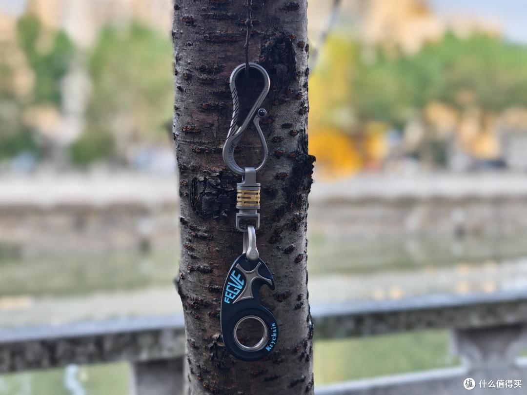 指尖奢品,钛铜共舞的解压美学盛宴:费戈海马&跳蚤钥匙扣_多功能工具钳_什么值得买