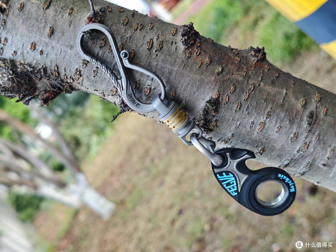 指尖奢品,钛铜共舞的解压美学盛宴:费戈海马&跳蚤钥匙扣_多功能工具钳_什么值得买