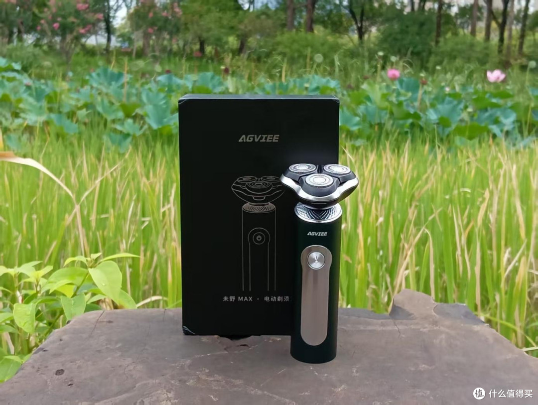 动力澎湃,23000速净剃肉眼可见!媲美千元机,未野MAX剃须刀测评