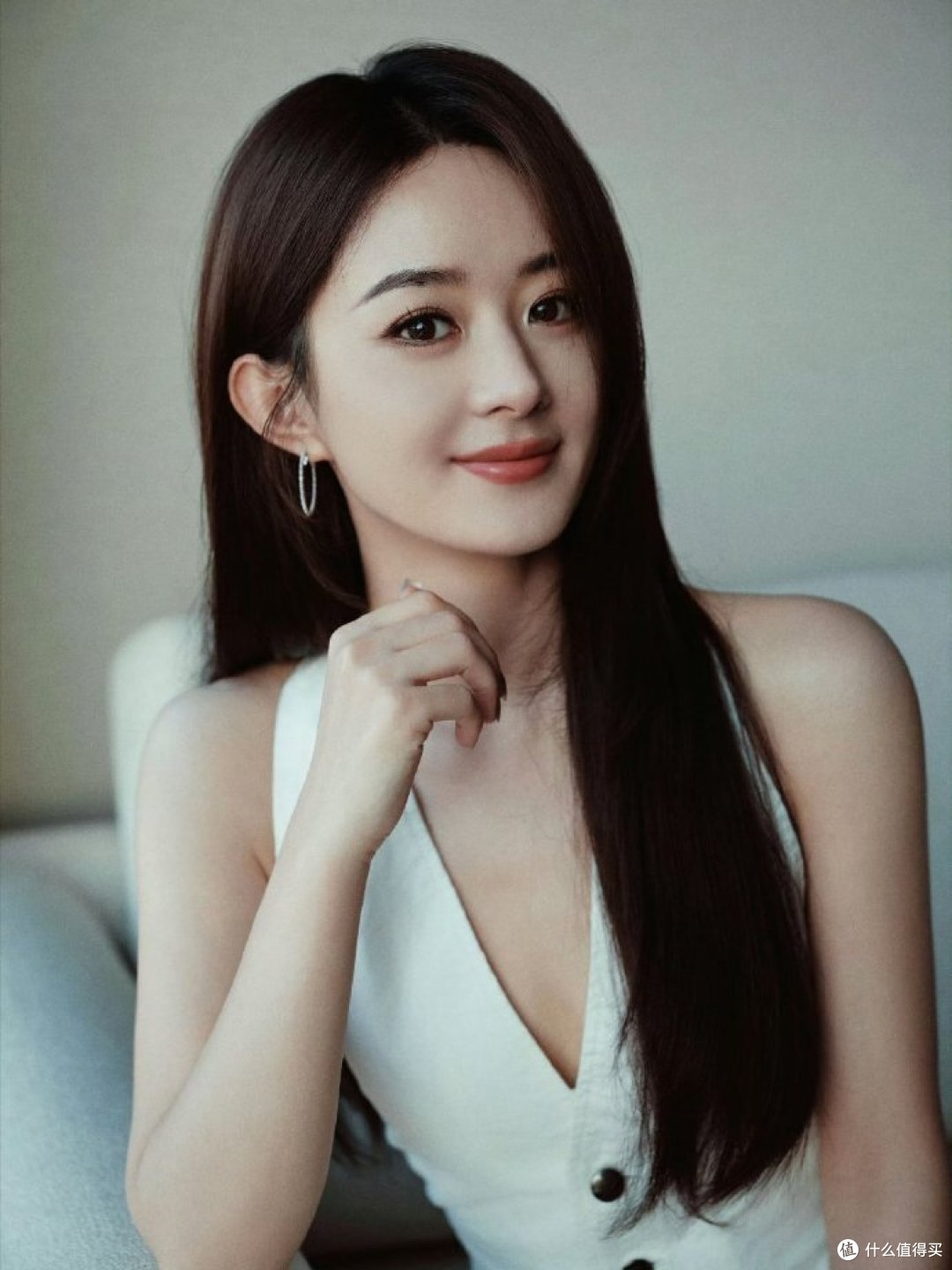 赵丽颖从甜妹到飒姐，颜值身材气质全在线