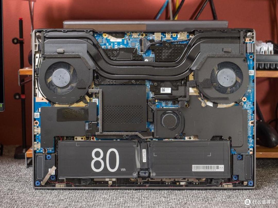 机械革命耀世16 Ultra:搭载长江存储PC450 SSD,打造高质价比