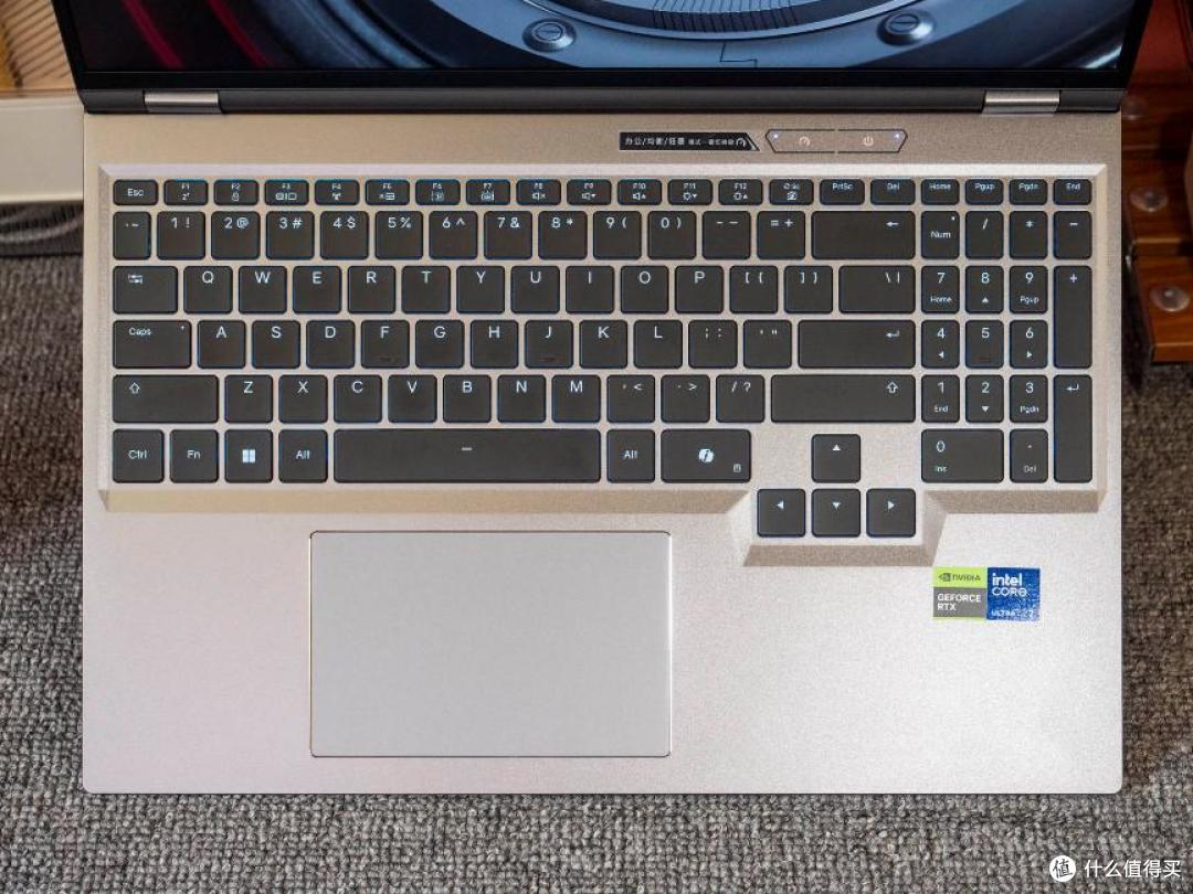 机械革命耀世16 Ultra:搭载长江存储PC450 SSD,打造高质价比