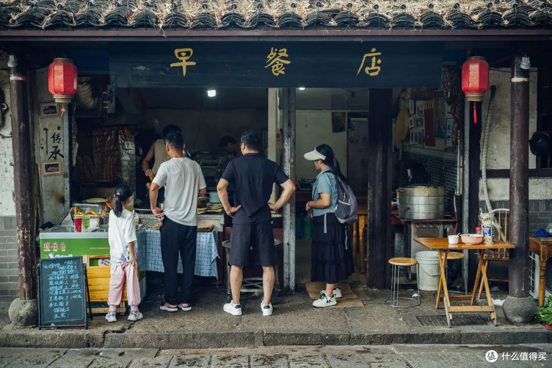 啊?咸甜加河鲜,这座城里的人过那么滋润吗!
