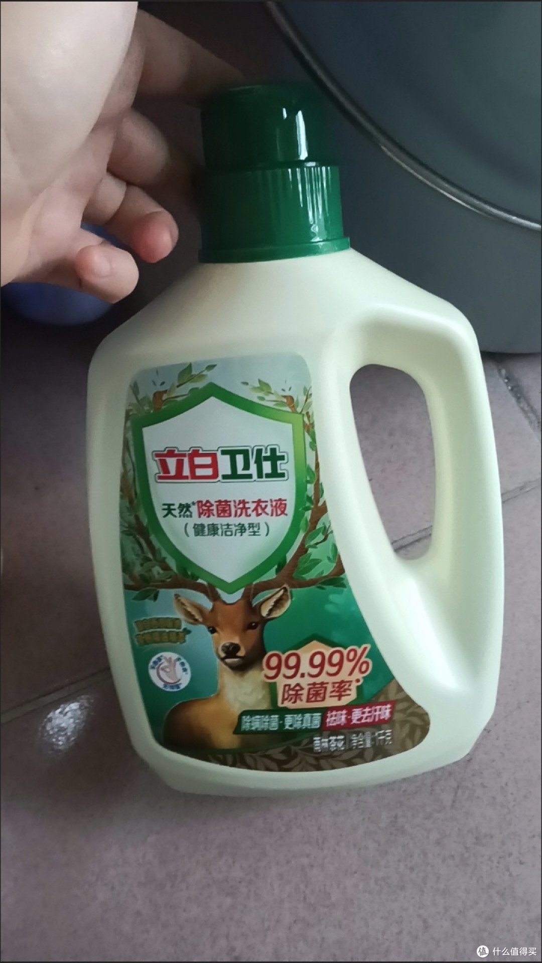 换季清洁大作战,立白水卫仕除菌洗衣液去污力强无残留