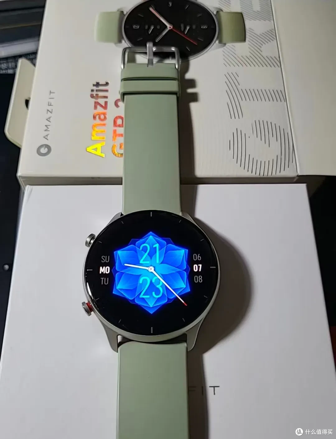 超长续航手表才65元,待机45天还能测温度,支持GPS和eSIM