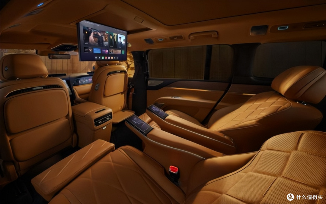 128 万起的仰望 U8L:把百万级豪华 SUV 的 “标准” 给改了!