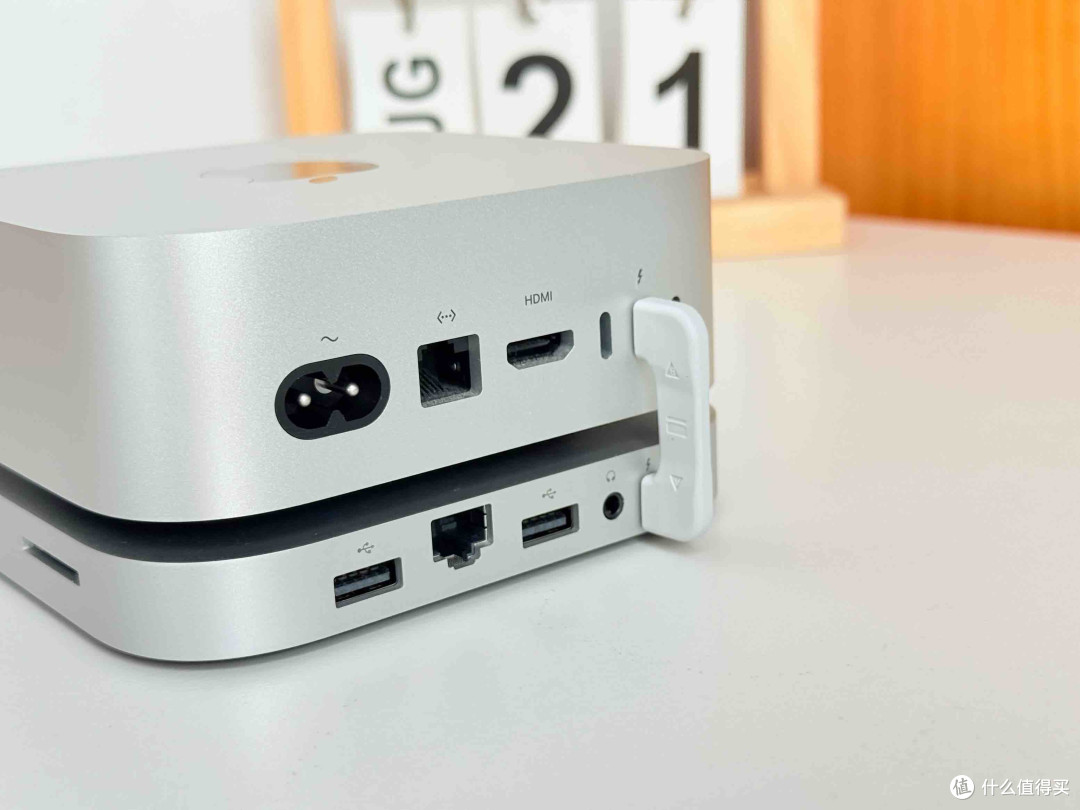 藏在桌面上的小默契,Mac Mini 的圣衣-零刻Mate Mini拓展坞