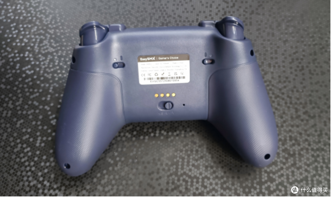 易速马X05Pro游戏手柄全新升级，带来最安静的游戏体验