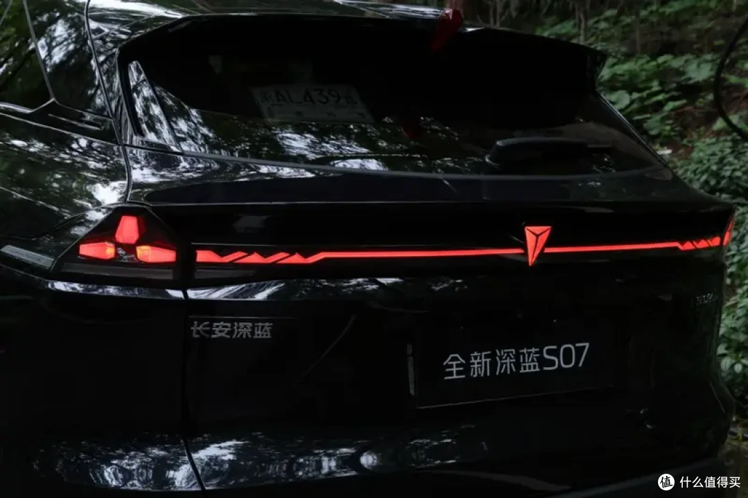 15万级SUV卷上加卷,全新深蓝S07 VS 海狮06你选谁?