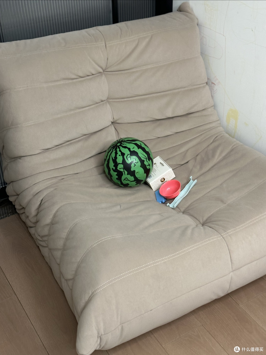毛毛虫沙发:相见恨晚的居家好物