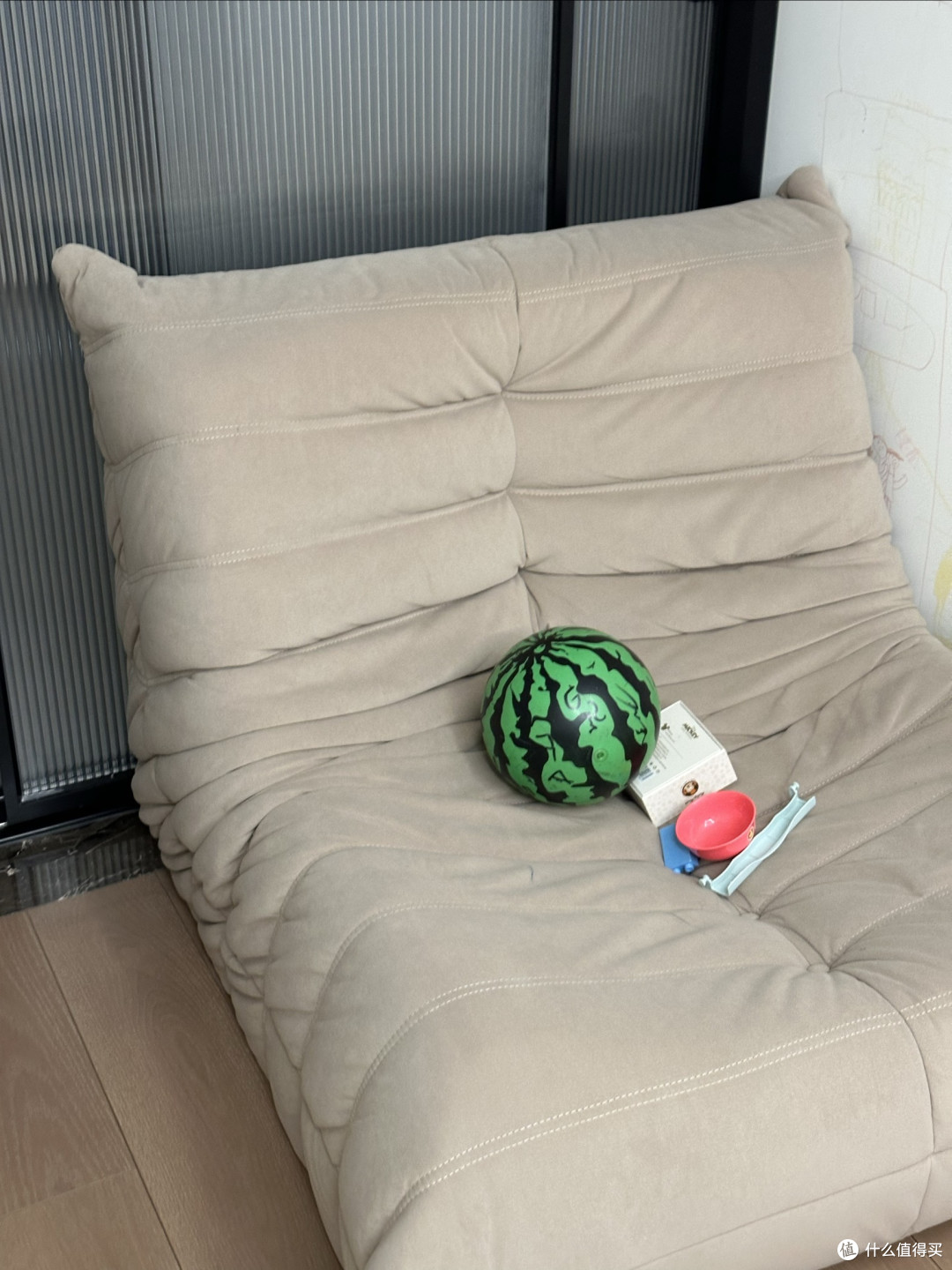 毛毛虫沙发:相见恨晚的居家好物